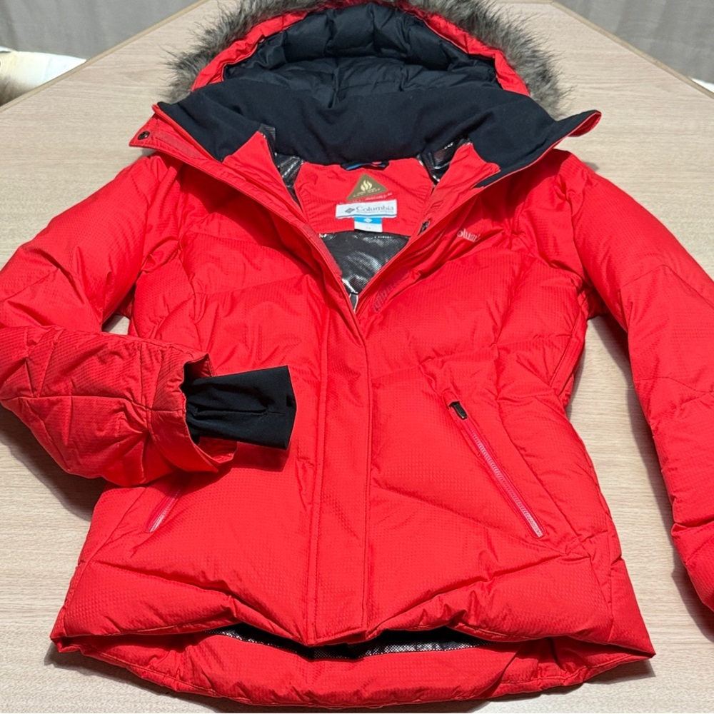 Columbia Vibrant Red Jacket with Faux Fur Trim